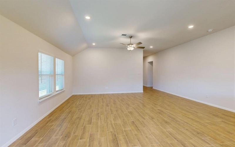 3400 Goshawk Drive, Denton, TX 76208, 3 Bedrooms Bedrooms, ,2 BathroomsBathrooms,Residential,For Sale,3400 Goshawk Drive,20831531