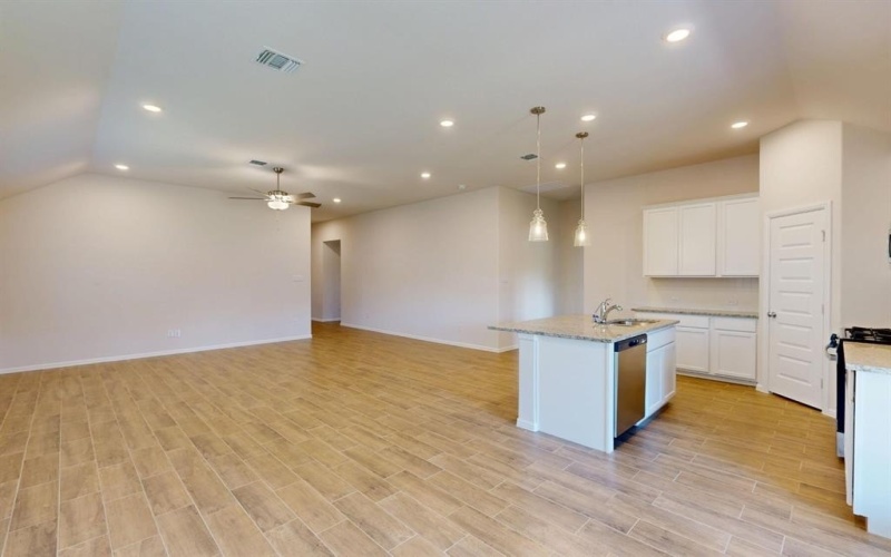 3400 Goshawk Drive, Denton, TX 76208, 3 Bedrooms Bedrooms, ,2 BathroomsBathrooms,Residential,For Sale,3400 Goshawk Drive,20831531