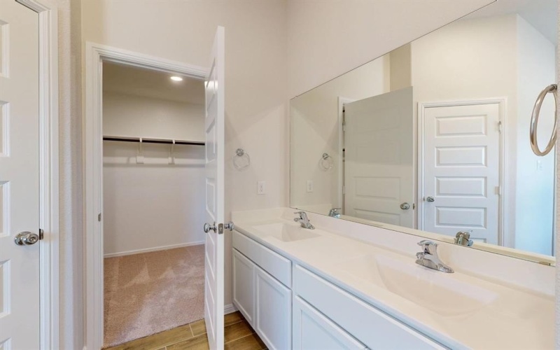 3400 Goshawk Drive, Denton, TX 76208, 3 Bedrooms Bedrooms, ,2 BathroomsBathrooms,Residential,For Sale,3400 Goshawk Drive,20831531