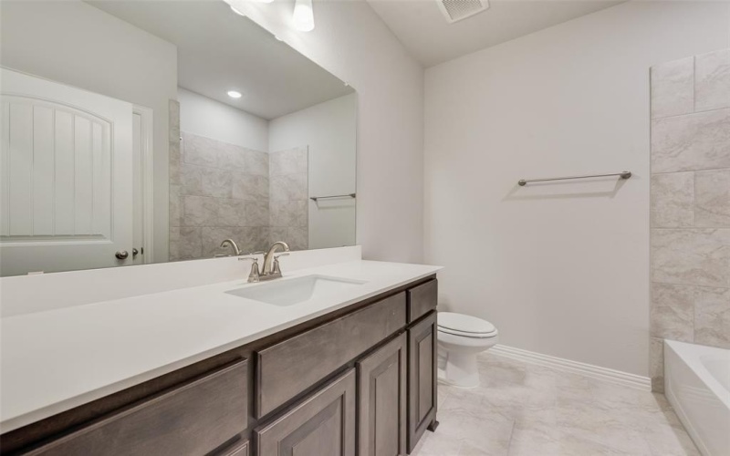 2124 Kelva Drive, Haslet, TX 76052, 3 Bedrooms Bedrooms, ,2 BathroomsBathrooms,Residential,For Sale,2124 Kelva Drive,20885625