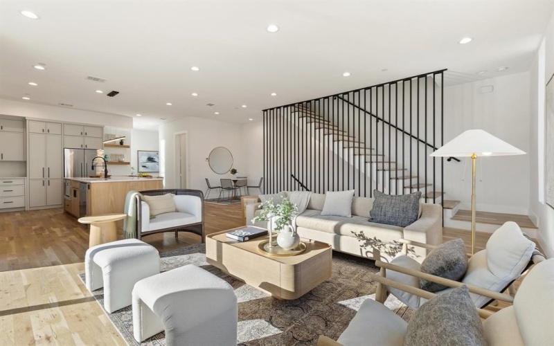 4330 Dickason Avenue #102, Dallas, TX 75219, 3 Bedrooms Bedrooms, ,3 BathroomsBathrooms,Residential,For Sale,4330 Dickason Avenue,20835301