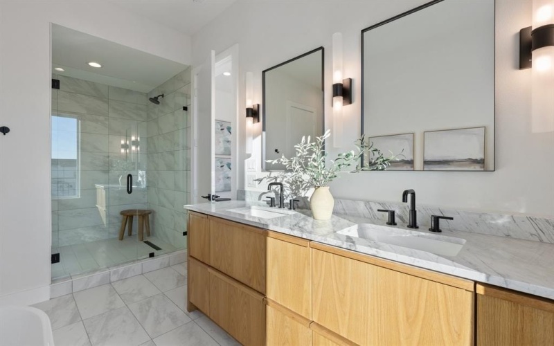 4330 Dickason Avenue #102, Dallas, TX 75219, 3 Bedrooms Bedrooms, ,3 BathroomsBathrooms,Residential,For Sale,4330 Dickason Avenue,20835301