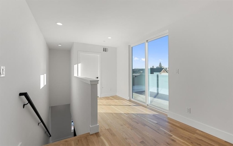 4330 Dickason Avenue #102, Dallas, TX 75219, 3 Bedrooms Bedrooms, ,3 BathroomsBathrooms,Residential,For Sale,4330 Dickason Avenue,20835301