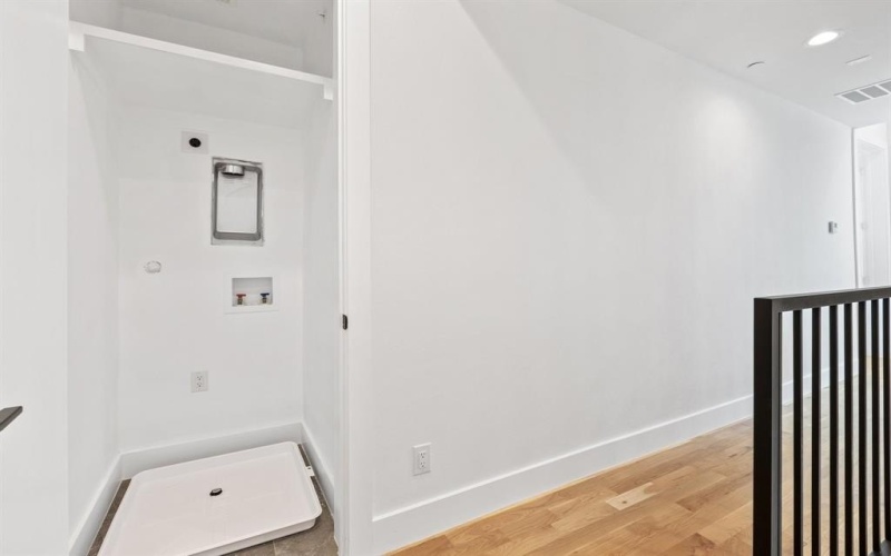 4330 Dickason Avenue #201, Dallas, TX 75219, 3 Bedrooms Bedrooms, ,3 BathroomsBathrooms,Residential,For Sale,4330 Dickason Avenue,20835305