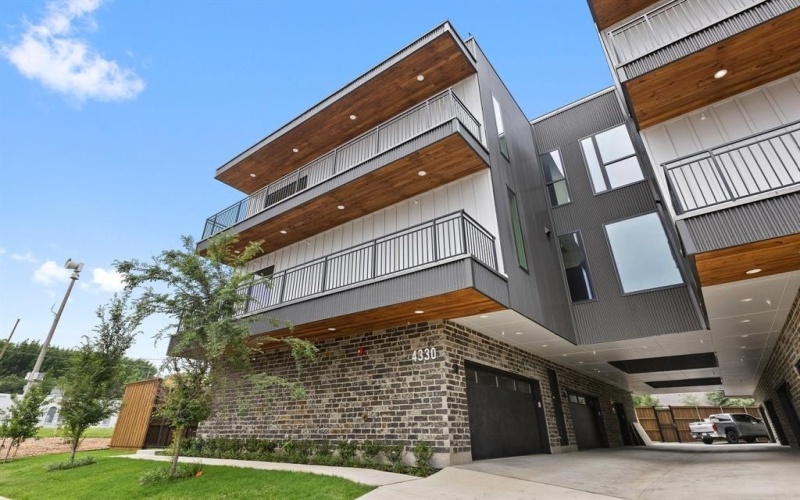 4330 Dickason Avenue #201, Dallas, TX 75219, 3 Bedrooms Bedrooms, ,3 BathroomsBathrooms,Residential,For Sale,4330 Dickason Avenue,20835305
