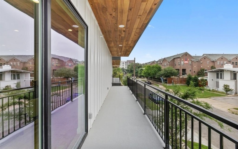 4330 Dickason Avenue #201, Dallas, TX 75219, 3 Bedrooms Bedrooms, ,3 BathroomsBathrooms,Residential,For Sale,4330 Dickason Avenue,20835305