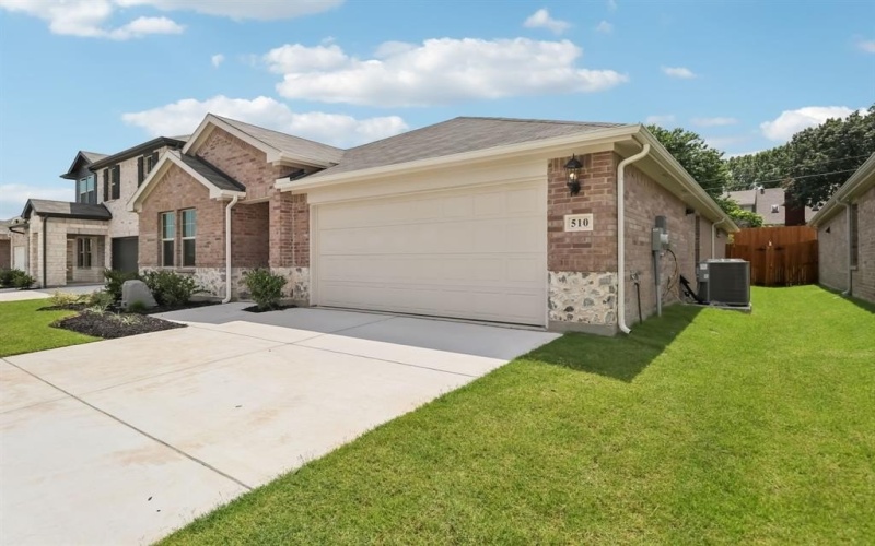 510 Castle Road, Sherman, TX 75092, 4 Bedrooms Bedrooms, ,3 BathroomsBathrooms,Residential,For Sale,510 Castle Road,20882214