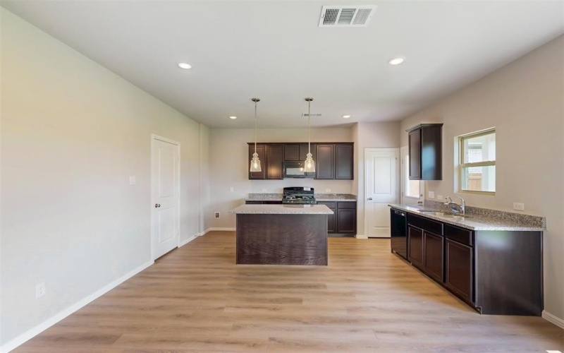714 Gentle Bird Drive, Lavon, TX 75166, 3 Habitaciones Habitaciones , ,2 BañosBaños,Residential,En Venta,714 Gentle Bird Drive,20835438