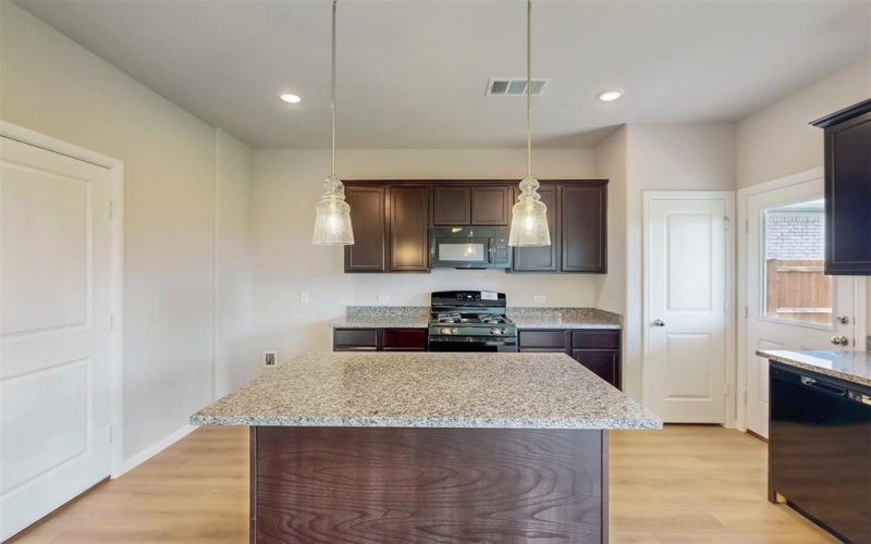 714 Gentle Bird Drive, Lavon, TX 75166, 3 Habitaciones Habitaciones , ,2 BañosBaños,Residential,En Venta,714 Gentle Bird Drive,20835438