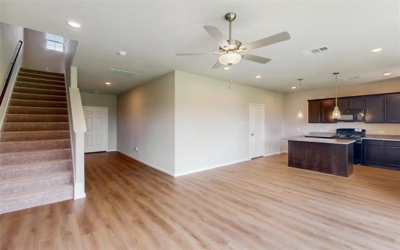 714 Gentle Bird Drive, Lavon, TX 75166, 3 Habitaciones Habitaciones , ,2 BañosBaños,Residential,En Venta,714 Gentle Bird Drive,20835438