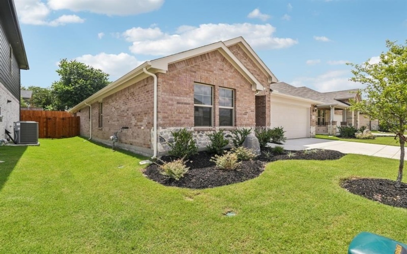 2221 Dunbar Drive, Sherman, TX 75092, 4 Bedrooms Bedrooms, ,3 BathroomsBathrooms,Residential,For Sale,2221 Dunbar Drive,20882298