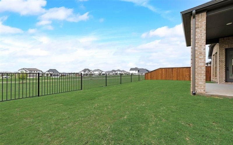 1626 Yorkie Drive, Forney, TX 75126, 4 Bedrooms Bedrooms, ,3 BathroomsBathrooms,Residential,For Sale,1626 Yorkie Drive,20894074