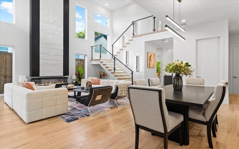 4915 W University Boulevard, Dallas, TX 75209, 5 Bedrooms Bedrooms, ,6 BathroomsBathrooms,Residential,For Sale,4915 W University Boulevard,20890619