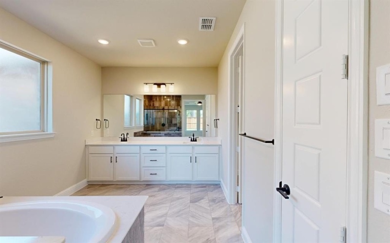 3731 Water Lily Way, Celina, TX 75009, 4 Bedrooms Bedrooms, ,5 BathroomsBathrooms,Residential,For Sale,3731 Water Lily Way,20816544