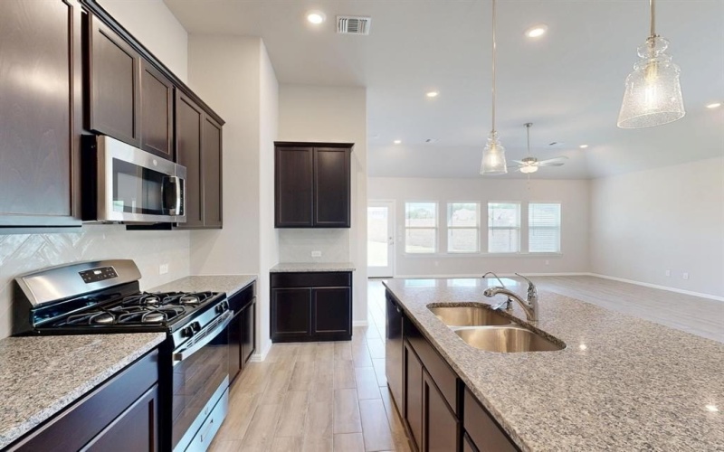 3417 Goshawk Drive, Denton, TX 76208, 4 Bedrooms Bedrooms, ,3 BathroomsBathrooms,Residential,For Sale,3417 Goshawk Drive,20835718