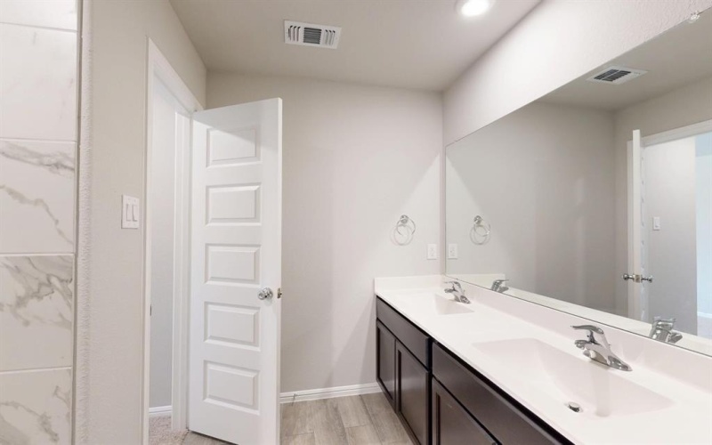 3417 Goshawk Drive, Denton, TX 76208, 4 Bedrooms Bedrooms, ,3 BathroomsBathrooms,Residential,For Sale,3417 Goshawk Drive,20835718