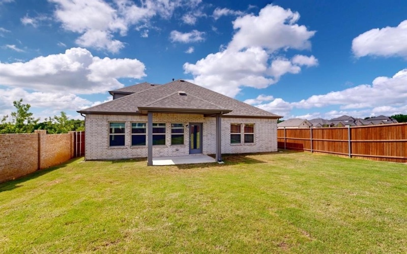 3417 Goshawk Drive, Denton, TX 76208, 4 Bedrooms Bedrooms, ,3 BathroomsBathrooms,Residential,For Sale,3417 Goshawk Drive,20835718
