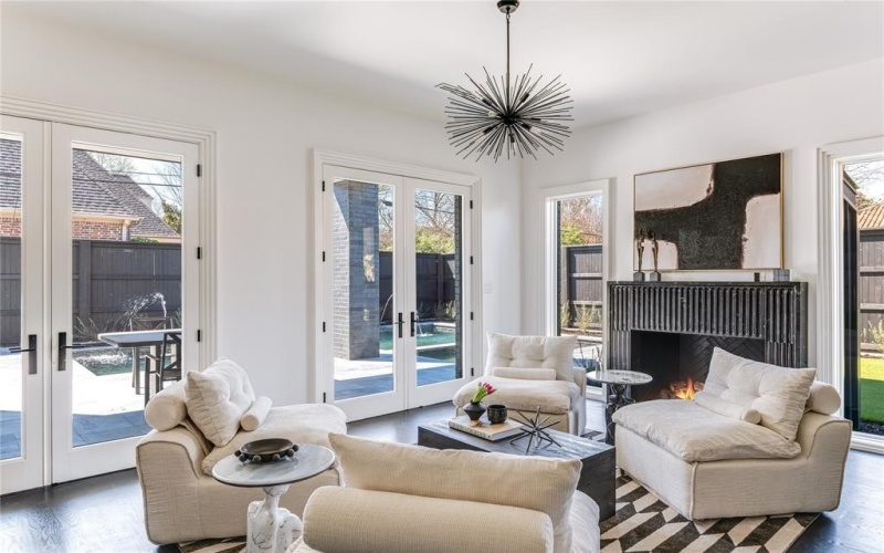 6404 Lakehurst Avenue, Dallas, TX 75230, 5 Bedrooms Bedrooms, ,6 BathroomsBathrooms,Residential,For Sale,6404 Lakehurst Avenue,20867379