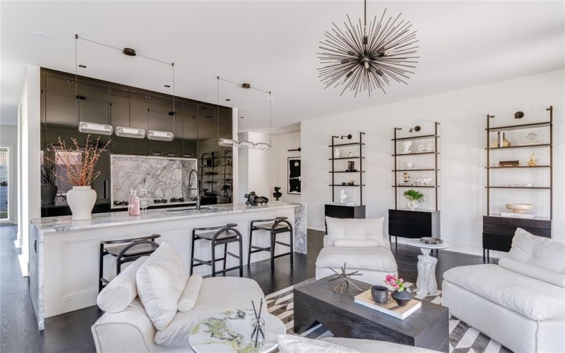 6404 Lakehurst Avenue, Dallas, TX 75230, 5 Bedrooms Bedrooms, ,6 BathroomsBathrooms,Residential,For Sale,6404 Lakehurst Avenue,20867379
