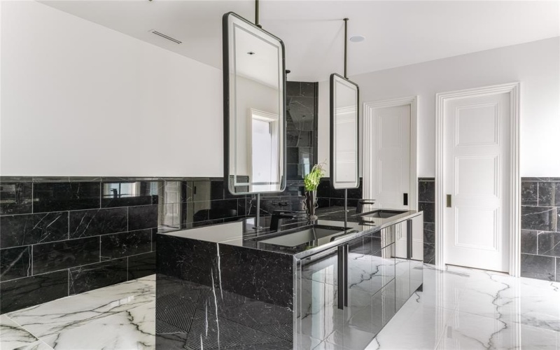 6404 Lakehurst Avenue, Dallas, TX 75230, 5 Bedrooms Bedrooms, ,6 BathroomsBathrooms,Residential,For Sale,6404 Lakehurst Avenue,20867379