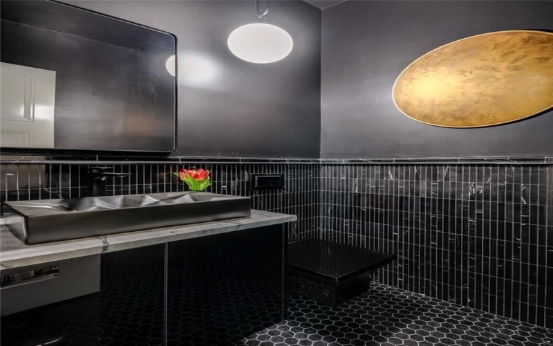 6404 Lakehurst Avenue, Dallas, TX 75230, 5 Bedrooms Bedrooms, ,6 BathroomsBathrooms,Residential,For Sale,6404 Lakehurst Avenue,20867379