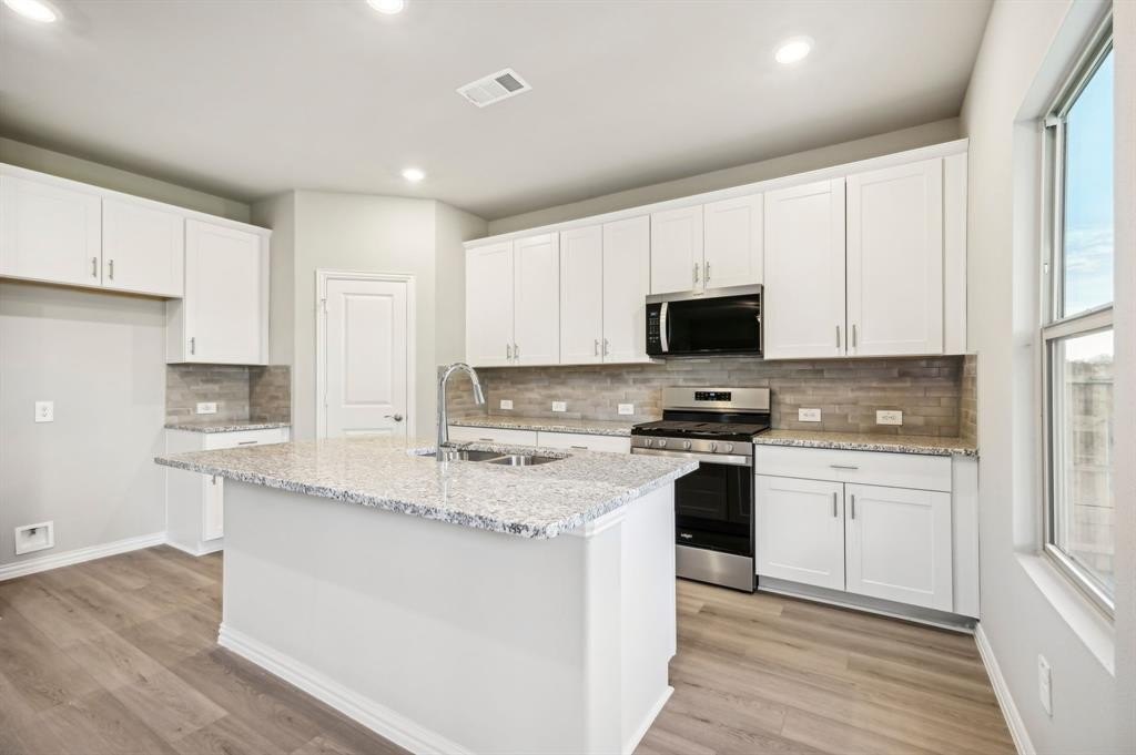 514 Castle Road, Sherman, TX 75092, 4 Habitaciones Habitaciones , ,2 BañosBaños,Residential,En Venta,514 Castle Road,20882554