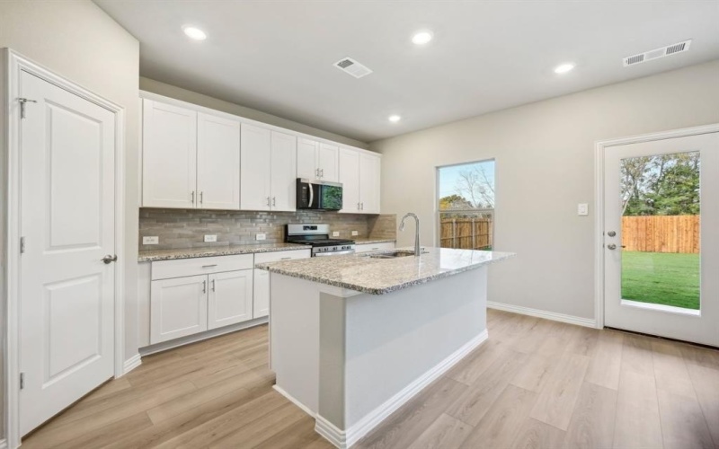 514 Castle Road, Sherman, TX 75092, 4 Habitaciones Habitaciones , ,2 BañosBaños,Residential,En Venta,514 Castle Road,20882554