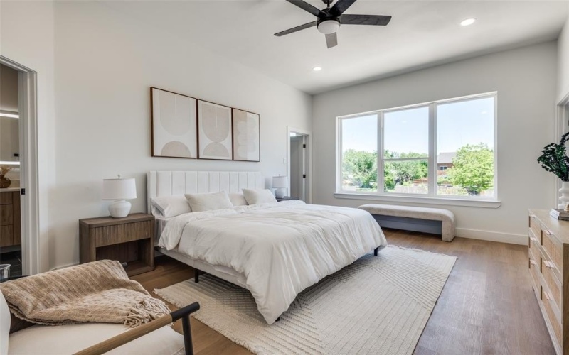 7312 Flyers Way, Dallas, TX 75235, 3 Bedrooms Bedrooms, ,2 BathroomsBathrooms,Residential,For Sale,7312 Flyers Way,20906796