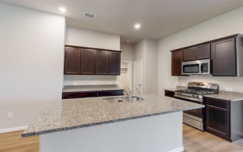 3309 Fortress Way, Denton, TX 76208, 3 Bedrooms Bedrooms, ,2 BathroomsBathrooms,Residential,For Sale,3309 Fortress Way,20860866