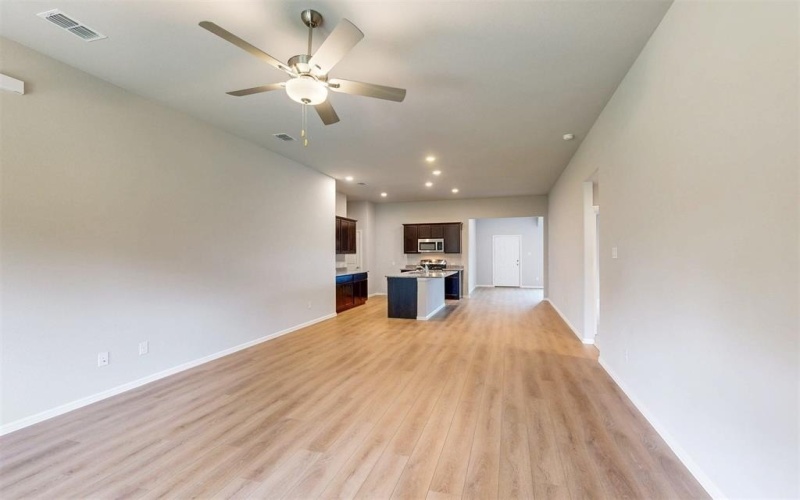 3309 Fortress Way, Denton, TX 76208, 3 Bedrooms Bedrooms, ,2 BathroomsBathrooms,Residential,For Sale,3309 Fortress Way,20860866