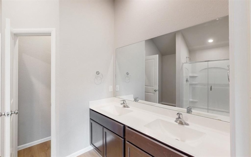 3309 Fortress Way, Denton, TX 76208, 3 Bedrooms Bedrooms, ,2 BathroomsBathrooms,Residential,For Sale,3309 Fortress Way,20860866
