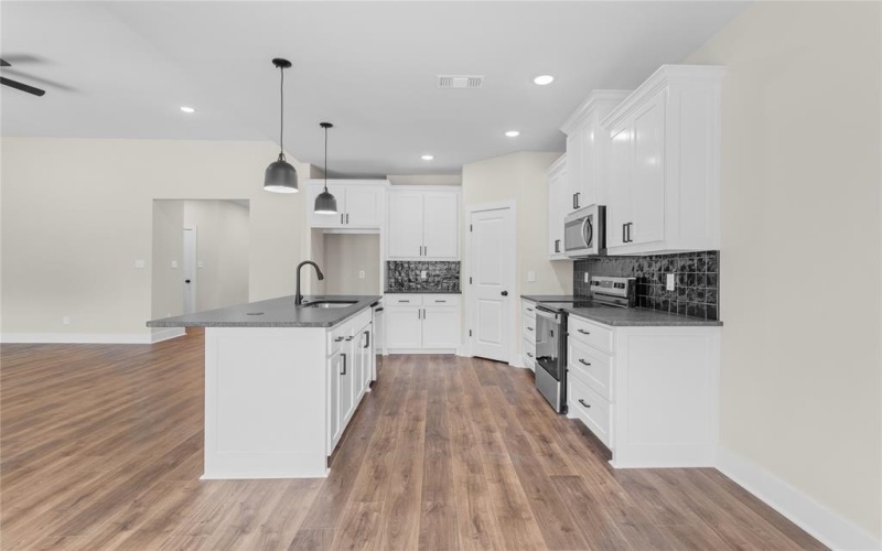 797 Deleon Street, Denison, TX 75020, 3 Bedrooms Bedrooms, ,2 BathroomsBathrooms,Residential,For Sale,797 Deleon Street,20876778