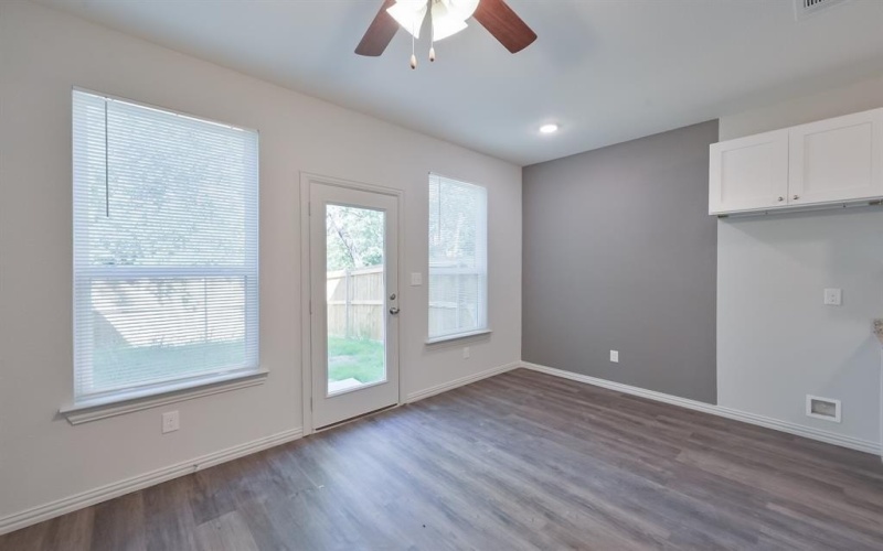 1716 E Powell Avenue, Fort Worth, TX 76104, 4 Bedrooms Bedrooms, ,2 BathroomsBathrooms,Residential Multi Family,For Sale,1716 E Powell Avenue,20855888