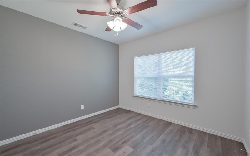1716 E Powell Avenue, Fort Worth, TX 76104, 4 Bedrooms Bedrooms, ,2 BathroomsBathrooms,Residential Multi Family,For Sale,1716 E Powell Avenue,20855888