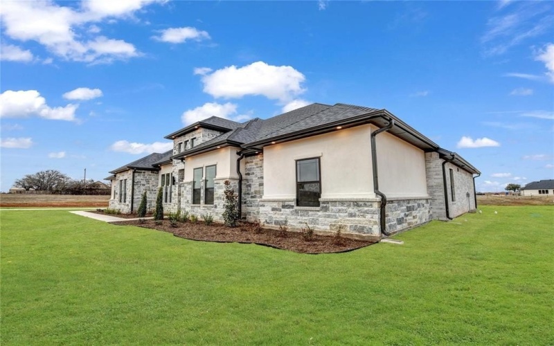 140 Dan Russell Bend, Weatherford, TX 76087, 4 Bedrooms Bedrooms, ,3 BathroomsBathrooms,Residential,For Sale,140 Dan Russell Bend,20865381