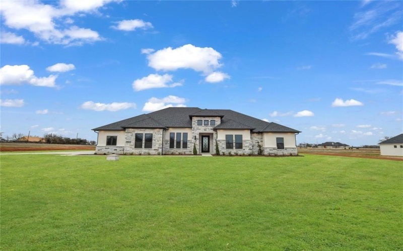 140 Dan Russell Bend, Weatherford, TX 76087, 4 Bedrooms Bedrooms, ,3 BathroomsBathrooms,Residential,For Sale,140 Dan Russell Bend,20865381