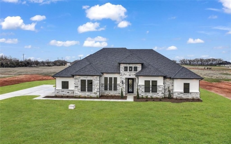 140 Dan Russell Bend, Weatherford, TX 76087, 4 Bedrooms Bedrooms, ,3 BathroomsBathrooms,Residential,For Sale,140 Dan Russell Bend,20865381