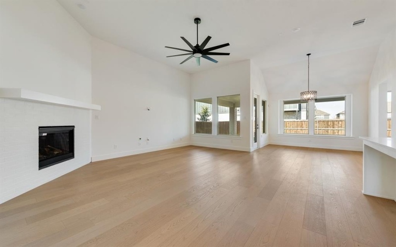 6040 Strada Cove, Fort Worth, TX 76123, 4 Bedrooms Bedrooms, ,3 BathroomsBathrooms,Residential,For Sale,6040 Strada Cove,20804876
