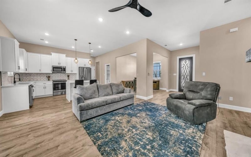 5513 Firewood Trail, Granbury, TX 76048, 3 Habitaciones Habitaciones , ,2 BañosBaños,Residential,En Venta,5513 Firewood Trail,20886953