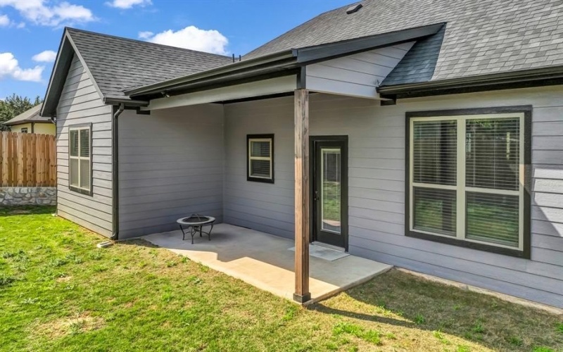 5513 Firewood Trail, Granbury, TX 76048, 3 Habitaciones Habitaciones , ,2 BañosBaños,Residential,En Venta,5513 Firewood Trail,20886953