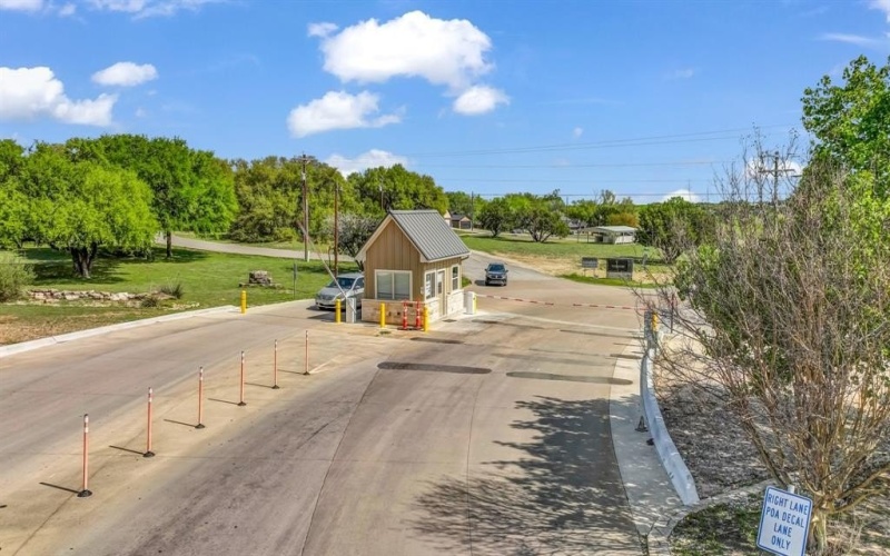 5513 Firewood Trail, Granbury, TX 76048, 3 Habitaciones Habitaciones , ,2 BañosBaños,Residential,En Venta,5513 Firewood Trail,20886953