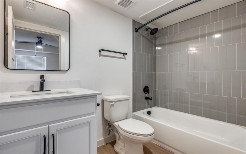 715 N Lancaster Avenue #603, Dallas, TX 75203, 2 Habitaciones Habitaciones , ,1 BañoBaños,Residential Lease,En Alquiler,715 N Lancaster Avenue,20892500