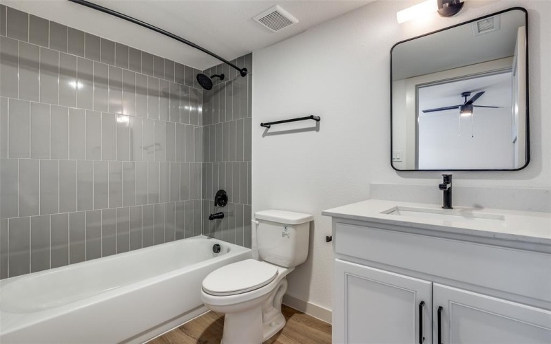 715 N Lancaster Avenue #603, Dallas, TX 75203, 2 Habitaciones Habitaciones , ,1 BañoBaños,Residential Lease,En Alquiler,715 N Lancaster Avenue,20892500