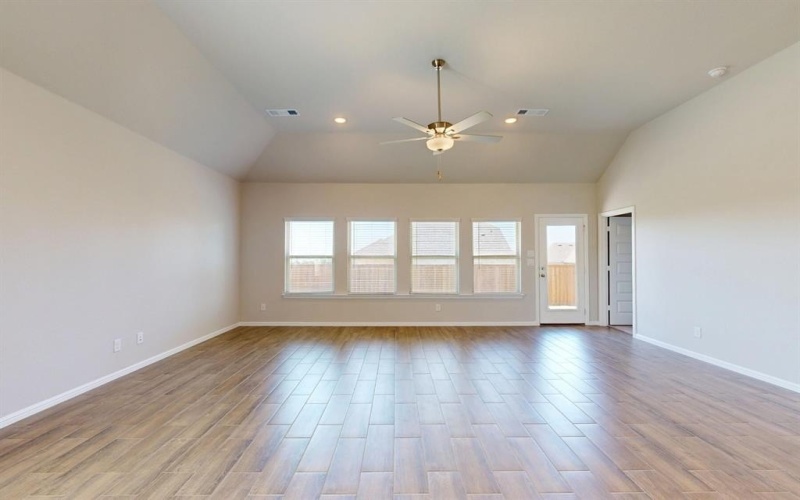 1144 Birchwood Drive, Crowley, TX 76036, 4 Habitaciones Habitaciones , ,3 BañosBaños,Residential,En Venta,1144 Birchwood Drive,20813971