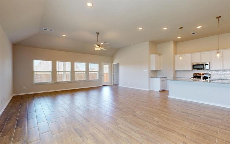 1144 Birchwood Drive, Crowley, TX 76036, 4 Habitaciones Habitaciones , ,3 BañosBaños,Residential,En Venta,1144 Birchwood Drive,20813971