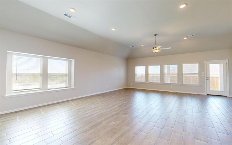 1144 Birchwood Drive, Crowley, TX 76036, 4 Habitaciones Habitaciones , ,3 BañosBaños,Residential,En Venta,1144 Birchwood Drive,20813971