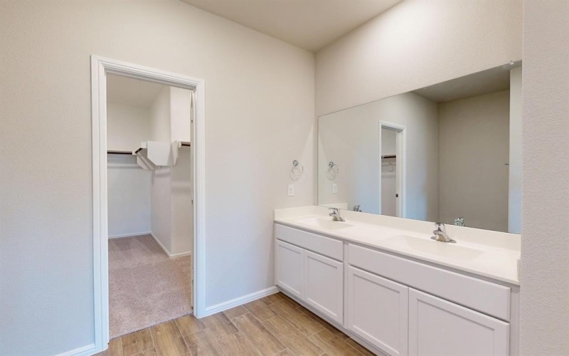 1144 Birchwood Drive, Crowley, TX 76036, 4 Habitaciones Habitaciones , ,3 BañosBaños,Residential,En Venta,1144 Birchwood Drive,20813971