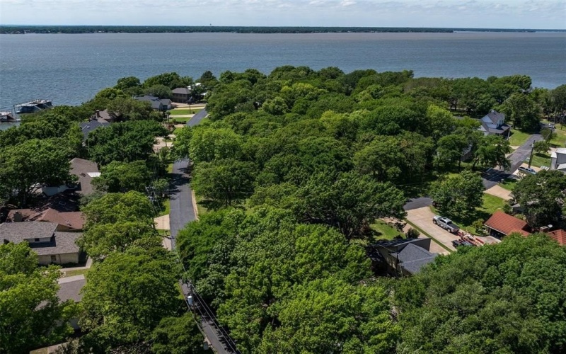 697 Enchanted Isles Drive, Mabank, TX 75156, 2 Habitaciones Habitaciones , ,2 BañosBaños,Residential,En Venta,697 Enchanted Isles Drive,20872943