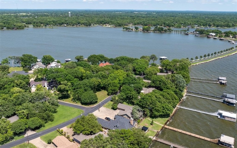 697 Enchanted Isles Drive, Mabank, TX 75156, 2 Habitaciones Habitaciones , ,2 BañosBaños,Residential,En Venta,697 Enchanted Isles Drive,20872943