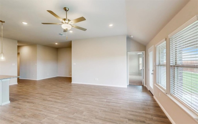 716 Tawny Turn, Lavon, TX 75166, 4 Habitaciones Habitaciones , ,2 BañosBaños,Residential,En Venta,716 Tawny Turn,20840206